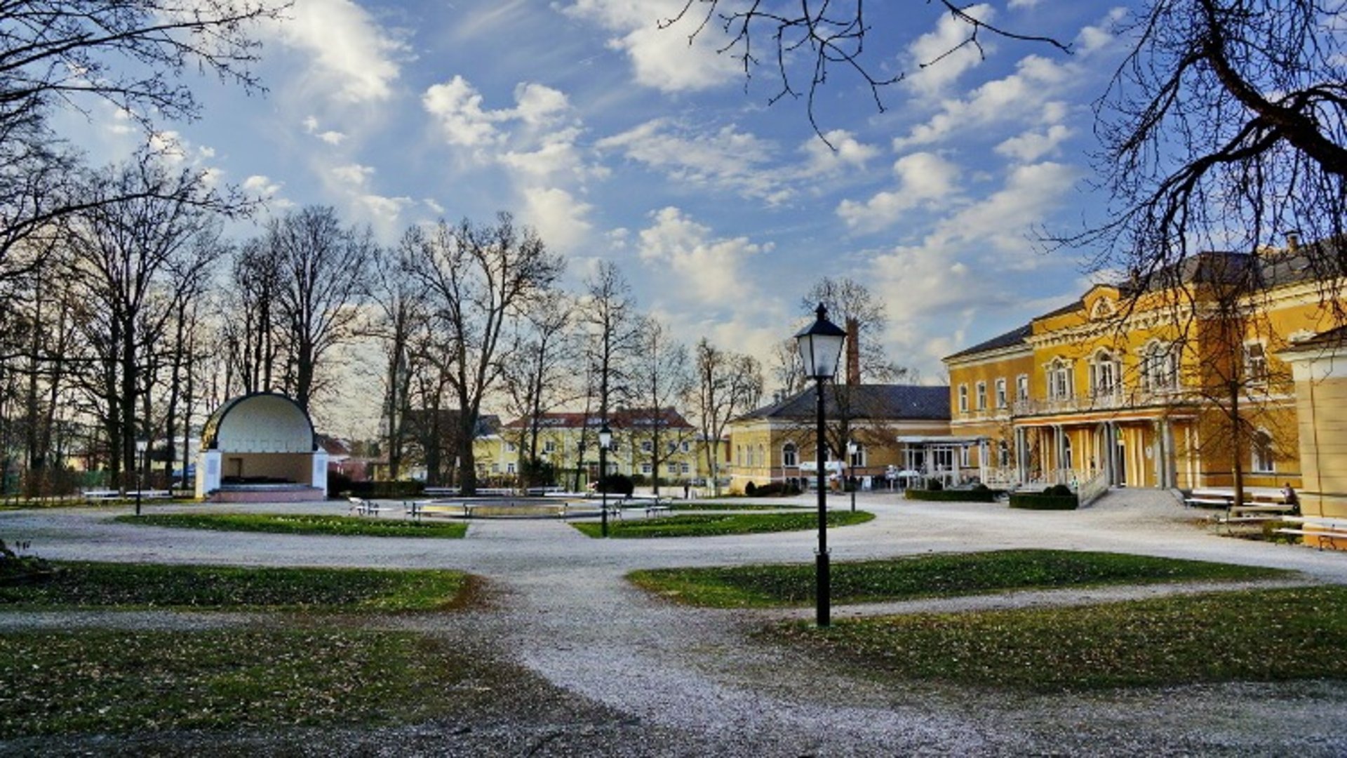 Foto: Tourismusregion Bad Hall-Kremsmünster/Holnsteiner: Kurpark Bad Hall